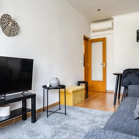 Akicity Anjos Luna リスボン