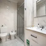 Akicity Anjos Luna Apartament *