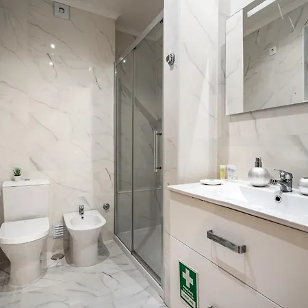 Akicity Anjos Luna Apartament *